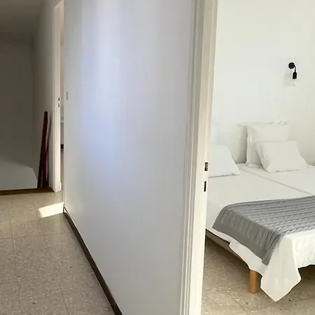 Maison Familiale Calme Pour 6 Pres De L'etang Avec Parking - Fr-1-529-313 Holiday home